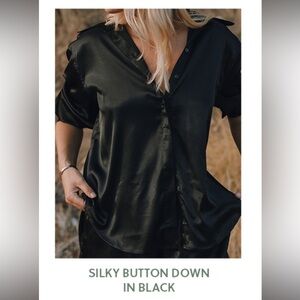 Daily Drills Silky Button Down in Black Size XS/S